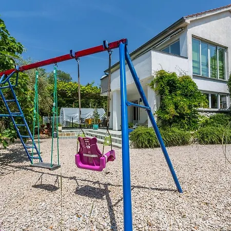 Molnar Mimoza&apartment Nea *