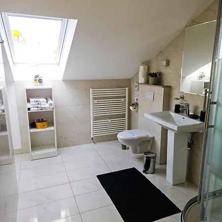 Molnar Mimoza&apartment Nea *