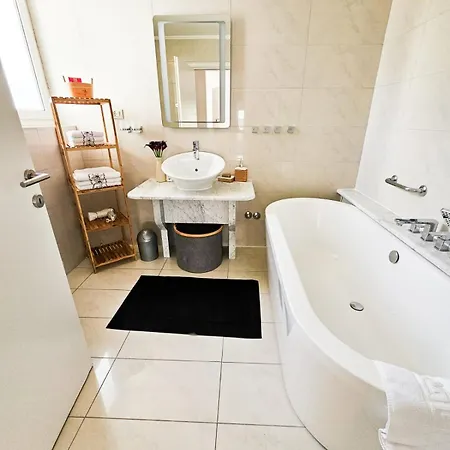 Molnar Mimoza&apartment Nea Resort