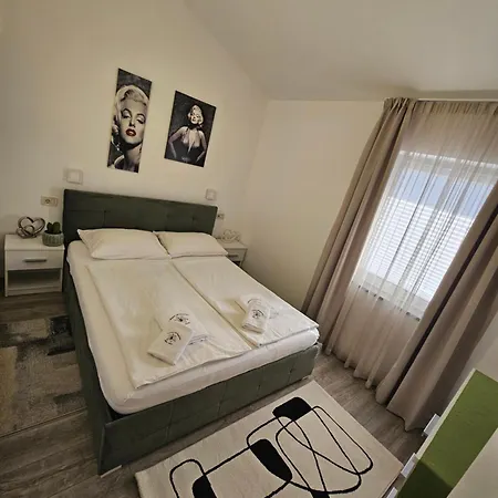 Molnar Mimoza&apartment Nea