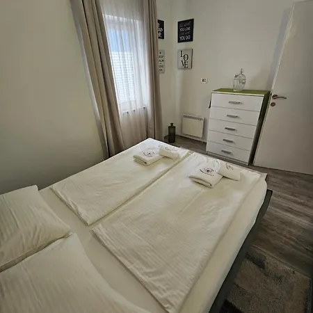 Resort Molnar Mimoza&apartment Nea Brzac