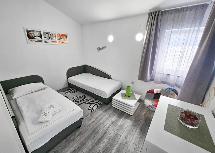 Molnar Ljiljana Semesteranläggning (resort) *